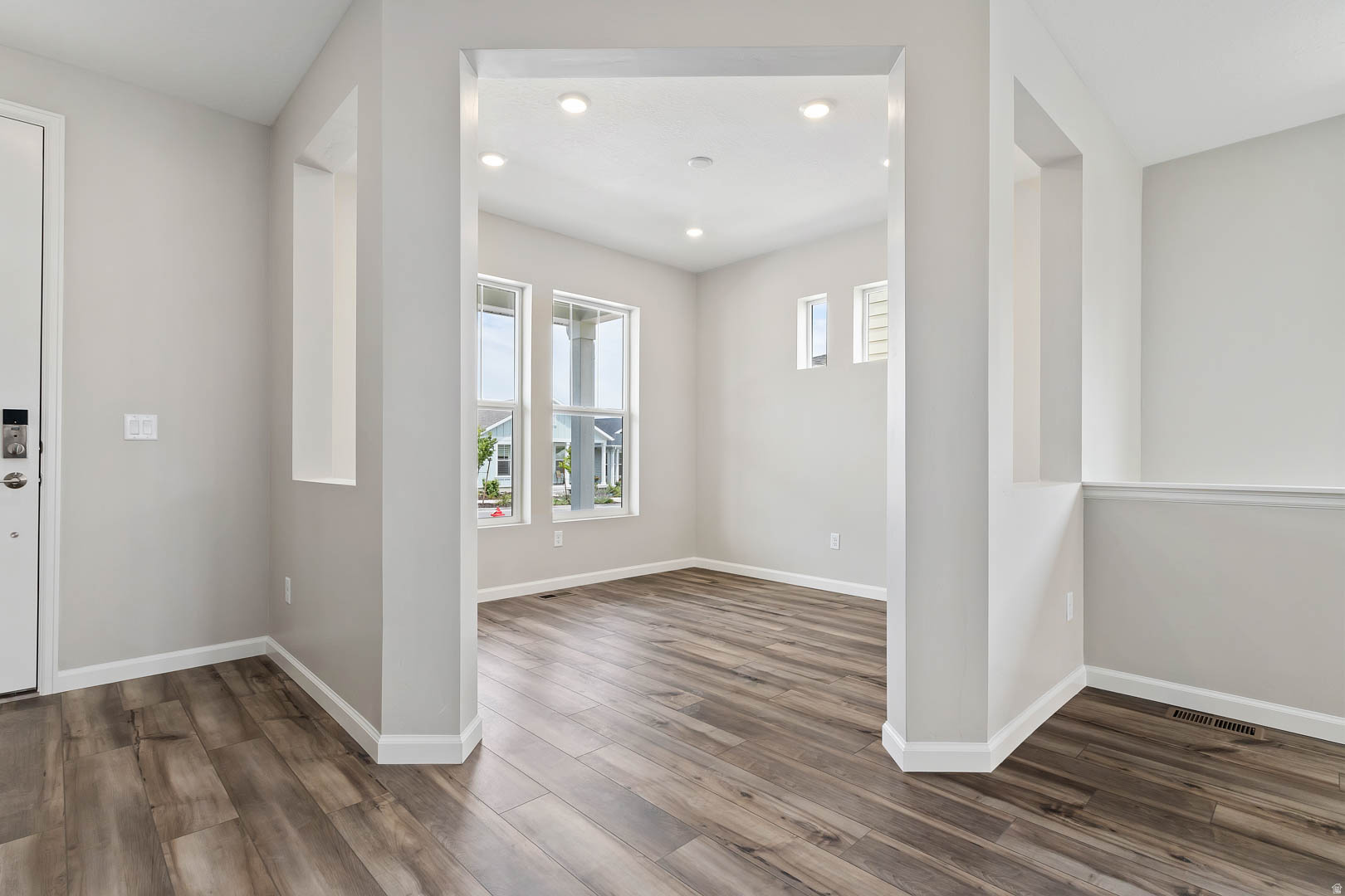 DAYBREAK SPRINGHOUSE - Residential