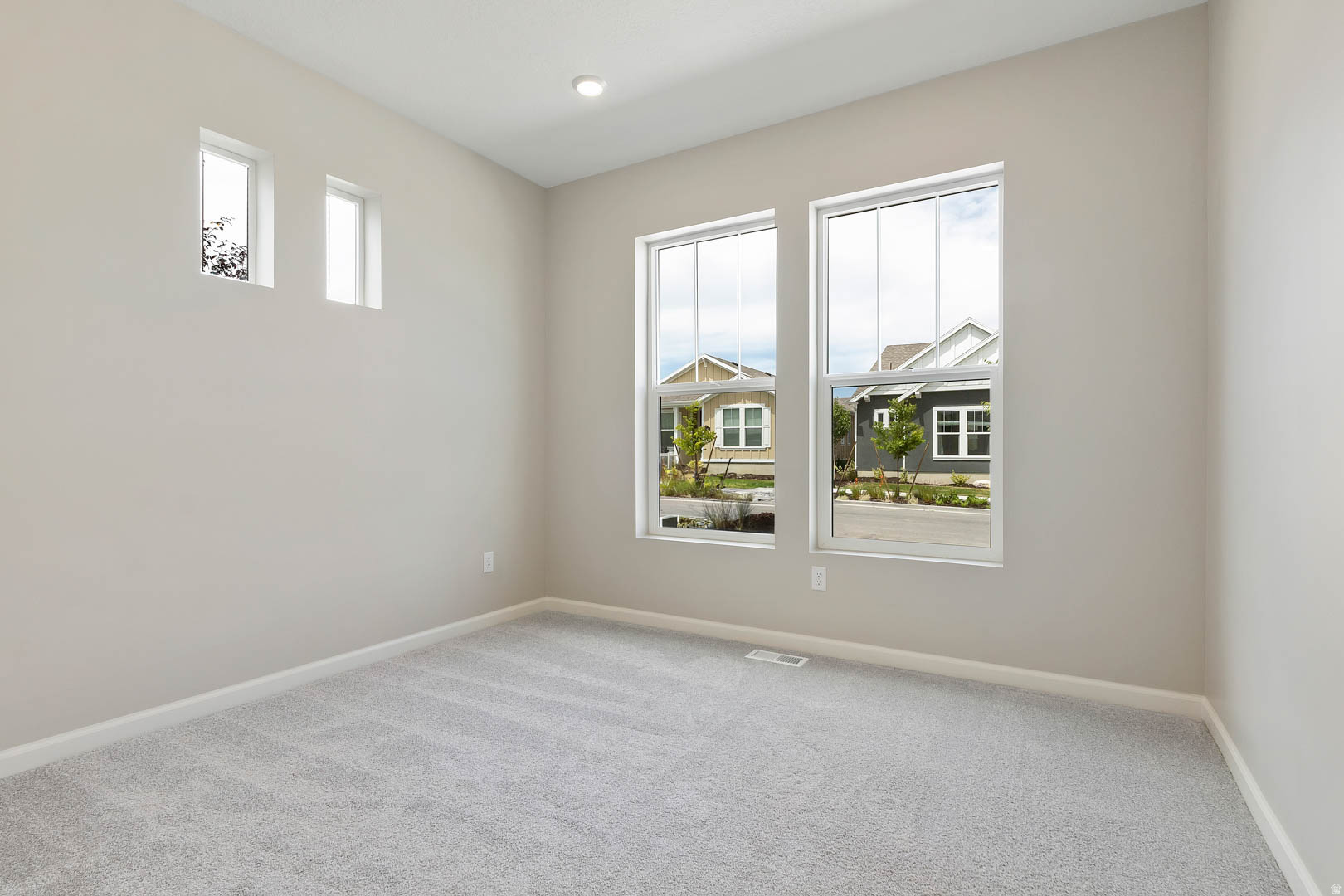 DAYBREAK SPRINGHOUSE - Residential