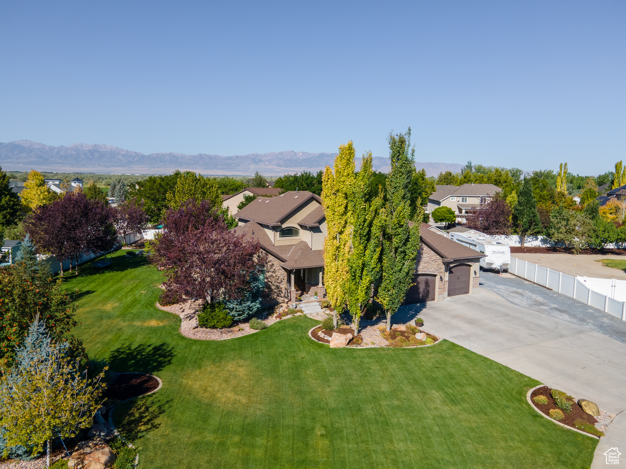 PONDEROSA ESTATES - Residential