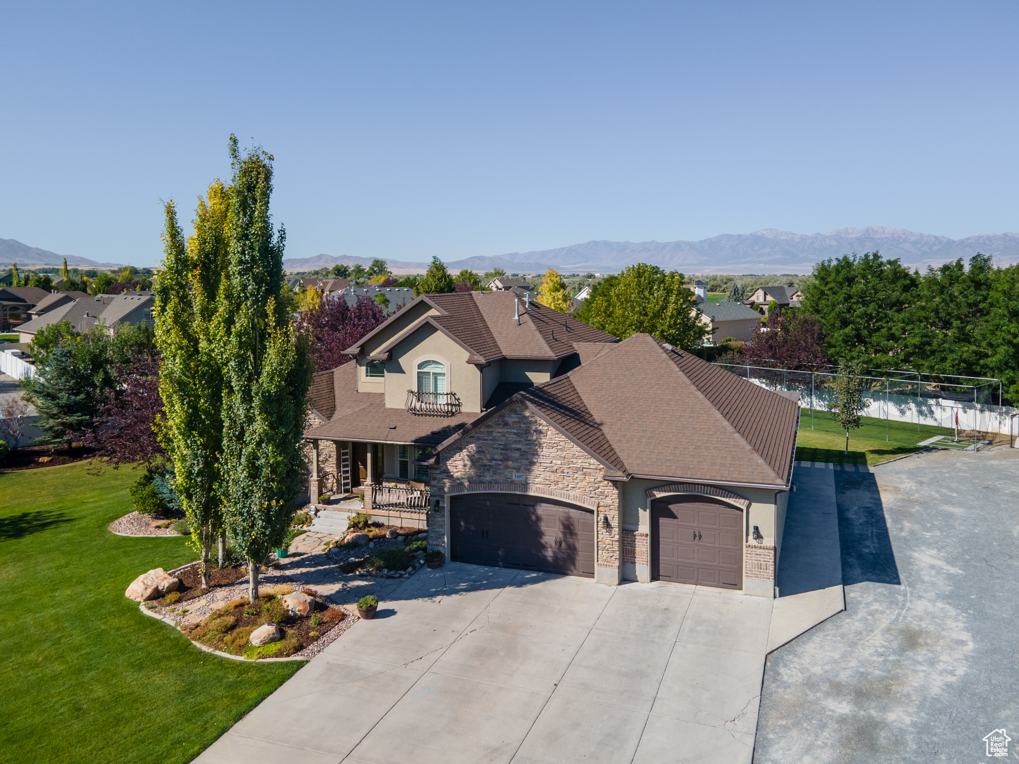 PONDEROSA ESTATES - Residential