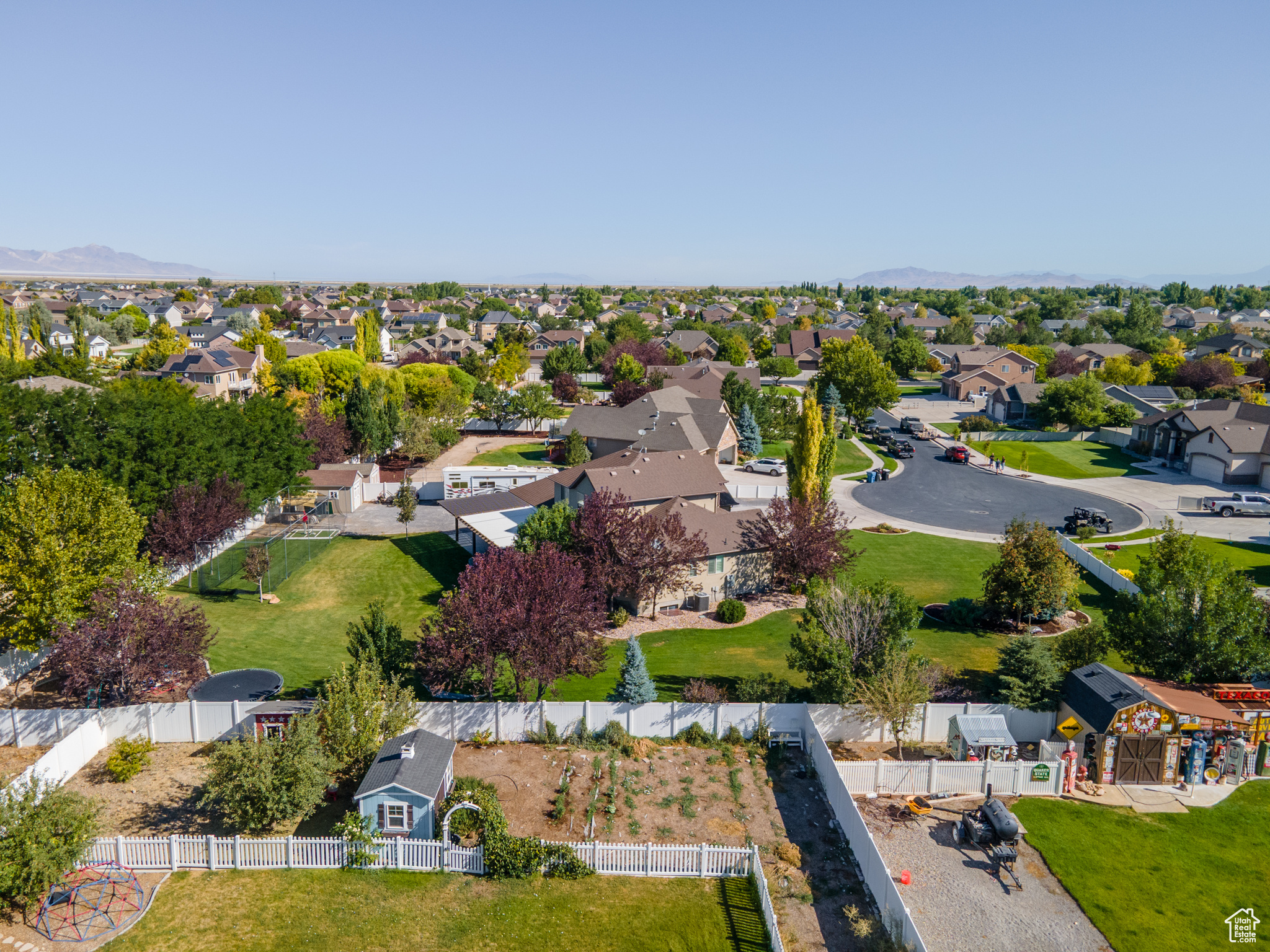 PONDEROSA ESTATES - Residential
