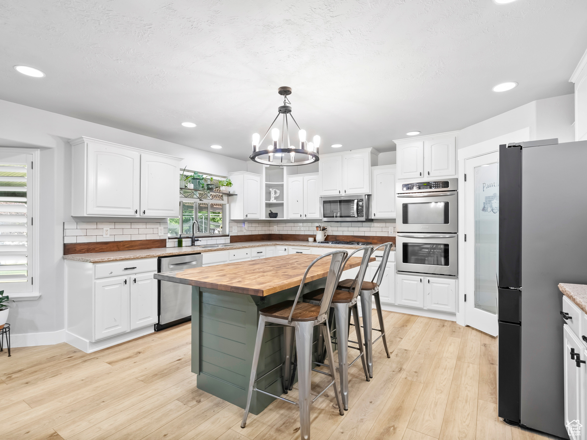 PONDEROSA ESTATES - Residential