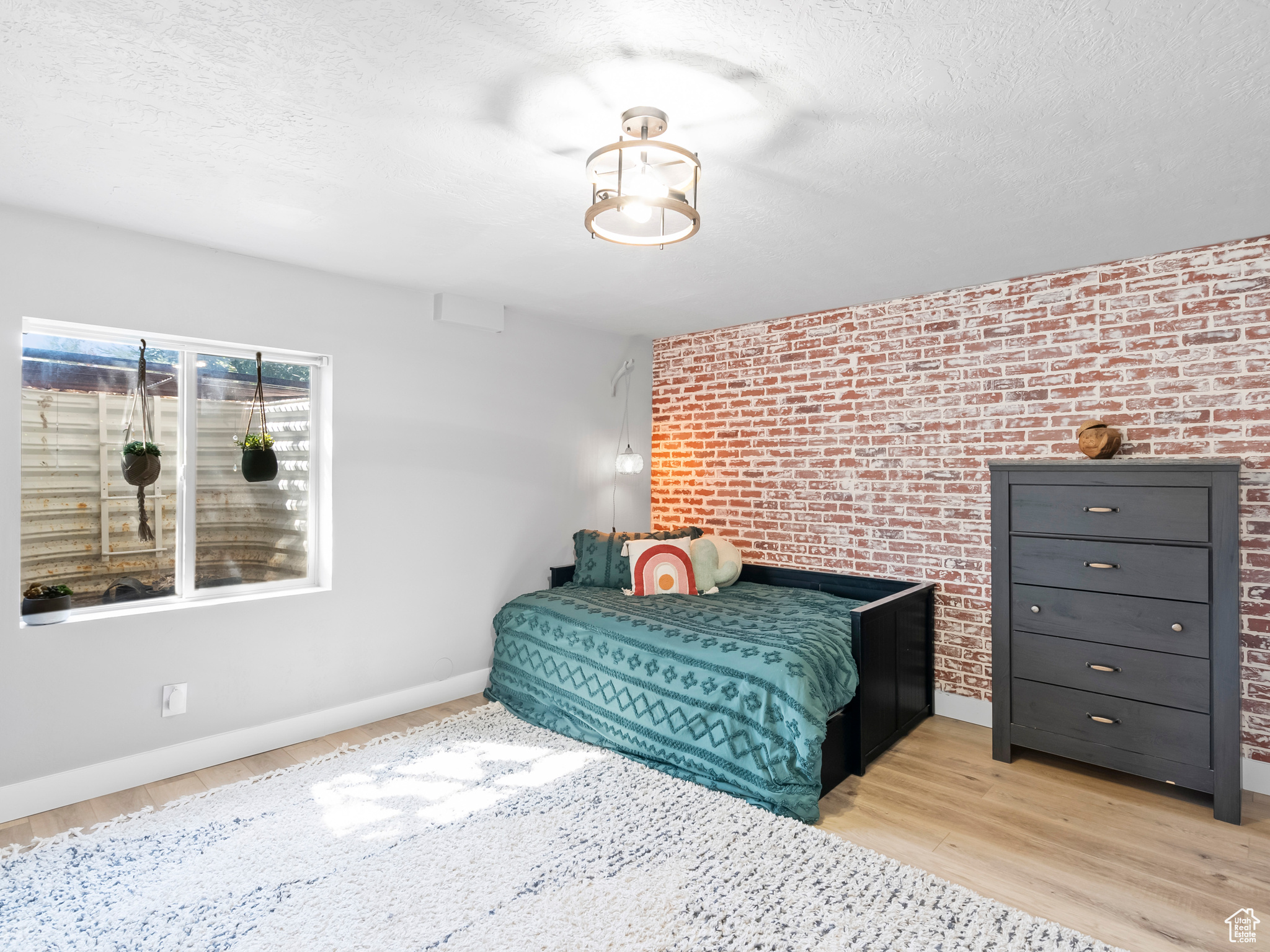 PONDEROSA ESTATES - Residential