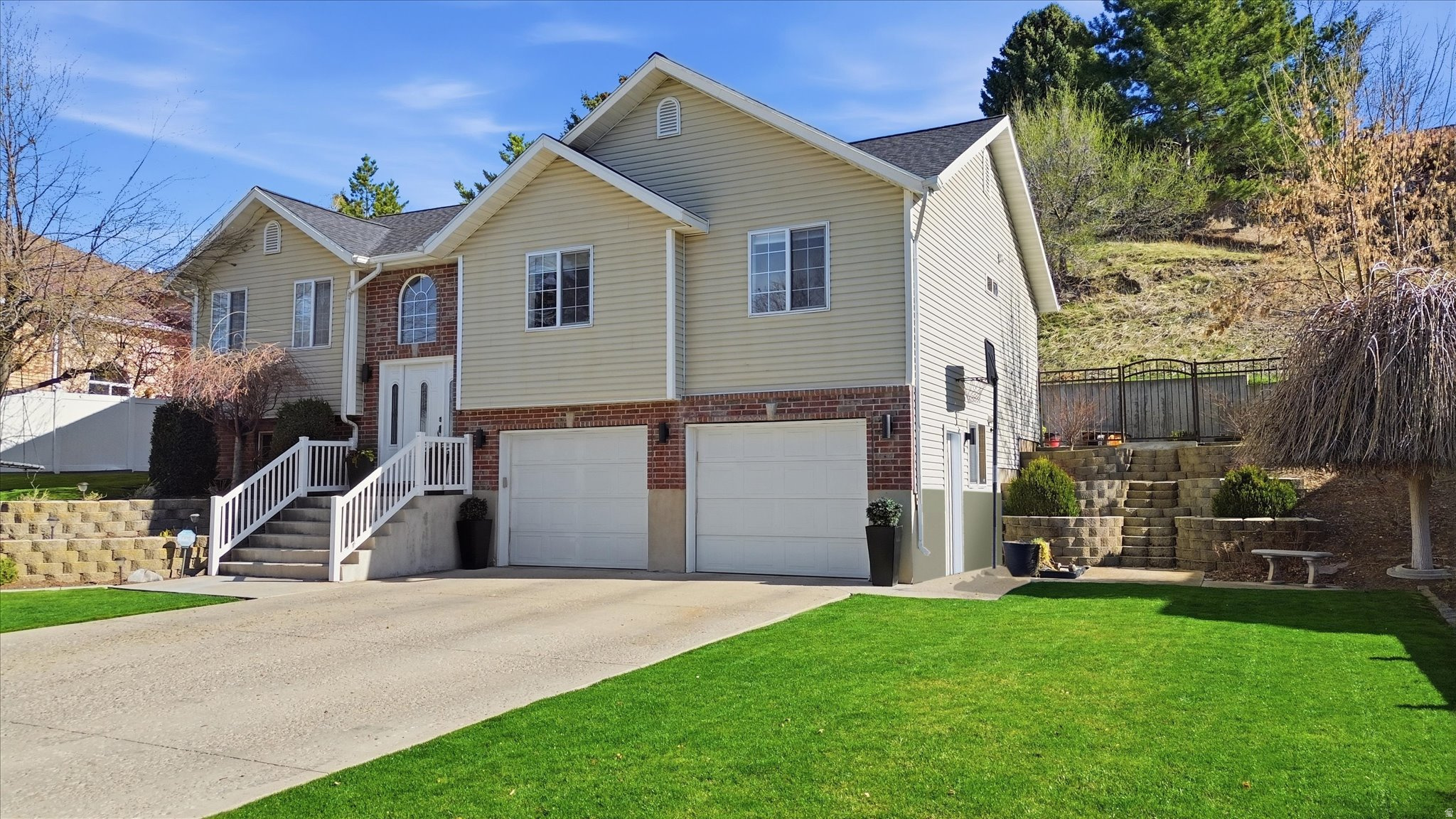 ORHARD HEIGHTS EAST - Residential