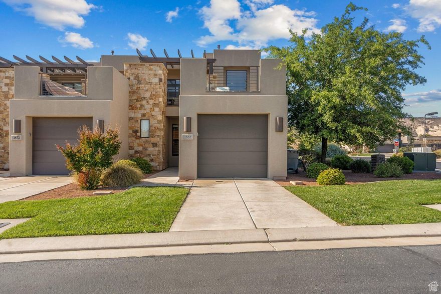 Beautiful end-unit townhome in The Escapes at The Ledges, located just minutes from Snow Canyon! This 3 bed, 3.5 bath home features dual master suites, a spacious loft, and an open floor plan ideal for entertaining. The kitchen offers granite counters and stainless steel appliances. Enjoy a private patio, attached garage, and access to community amenities including a heated pool, spa, and pickleball courts. Perfect as a primary residence, vacation retreat, or short-term rental investment.