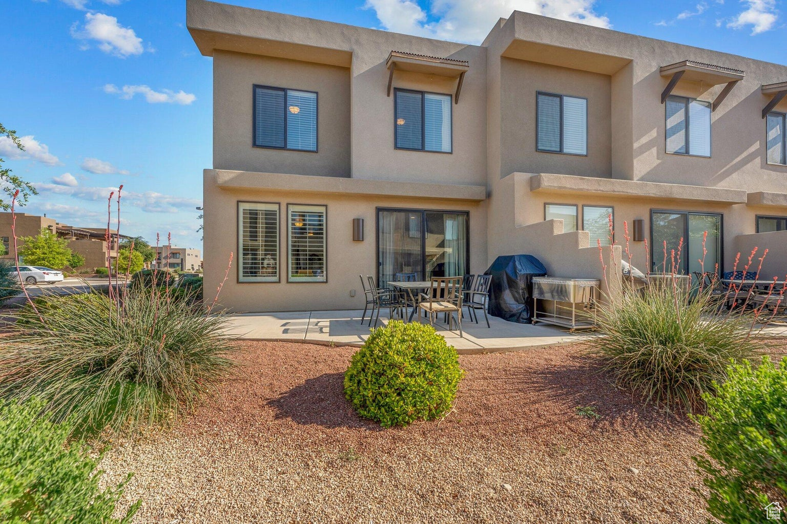 ESCAPES AT THE LEDGES PH 1 - Residential