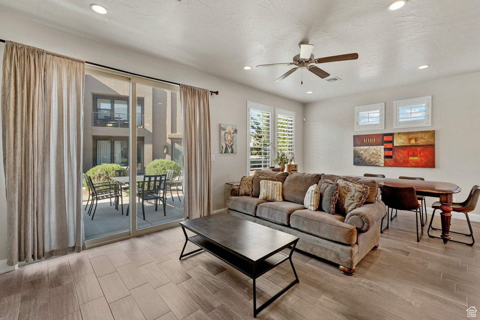ESCAPES AT THE LEDGES PH 1 - Residential
