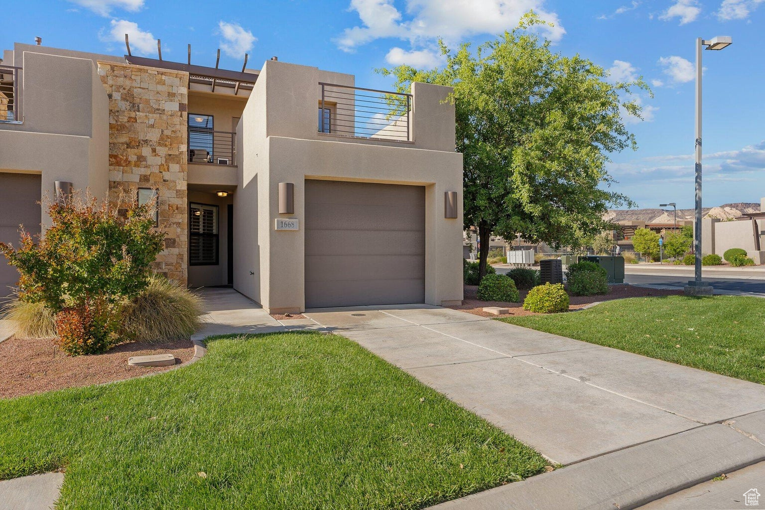 ESCAPES AT THE LEDGES PH 1 - Residential