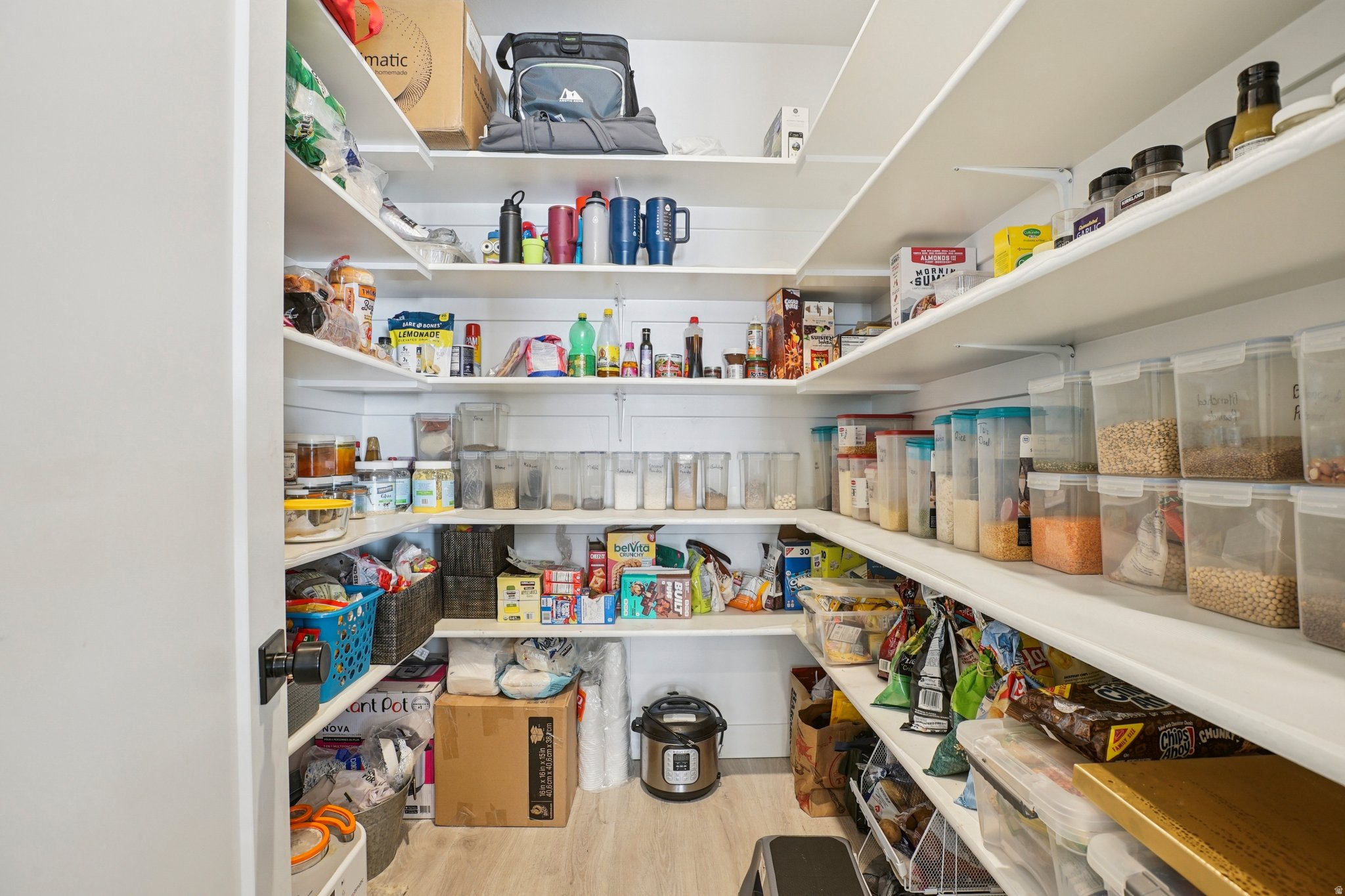 JORDAN - Residential