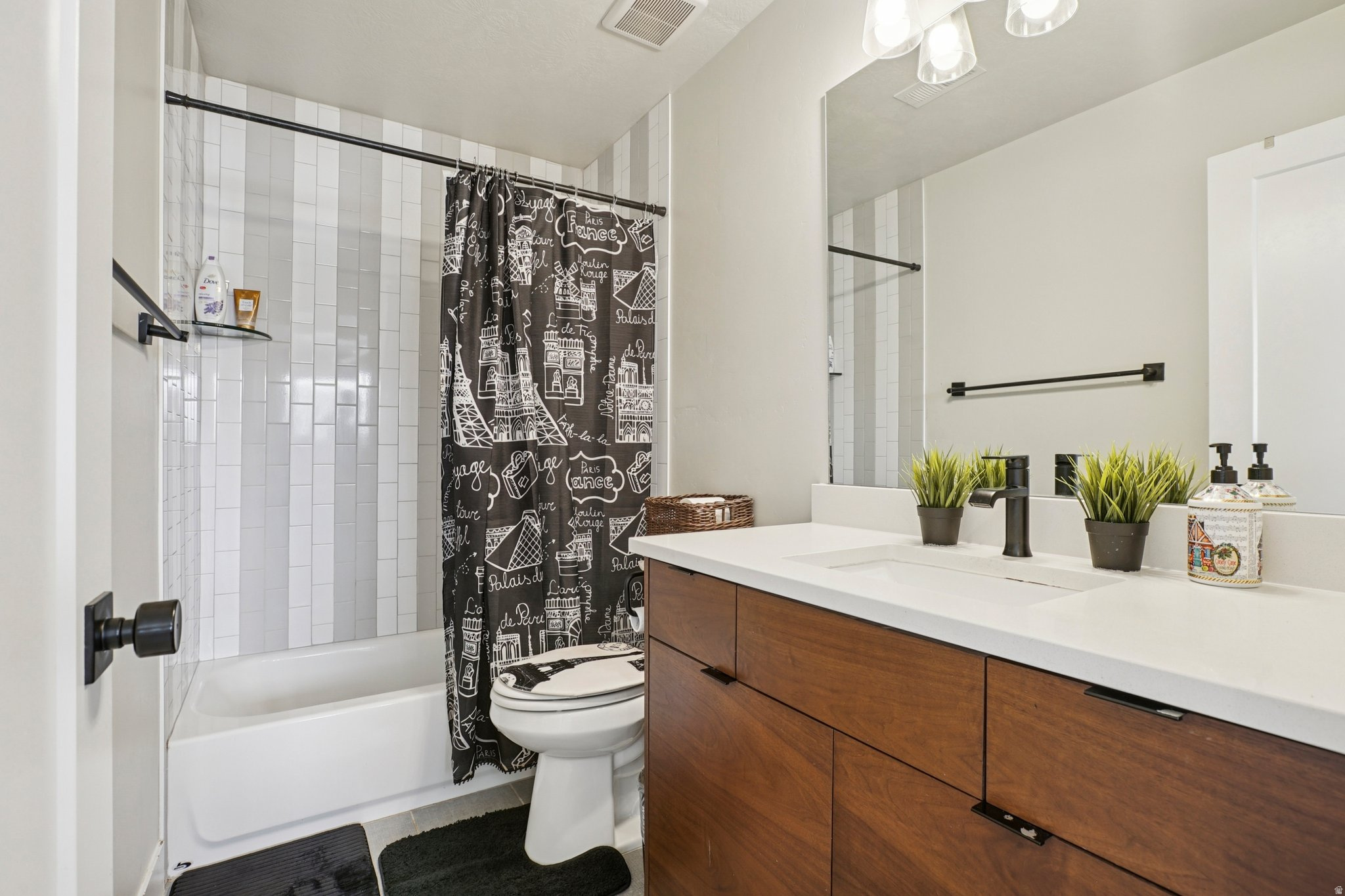 JORDAN - Residential