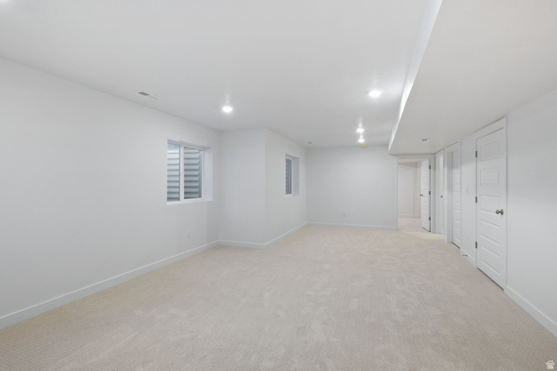 DAYBREAK - Residential Income