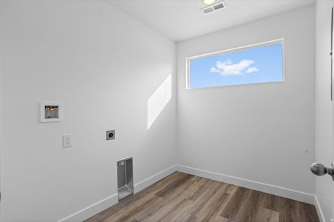 Tiny photo for 1513 S SINAWAVA DR #4140, Washington, UT 84780 (MLS # 2135382)