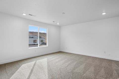 Tiny photo for 1513 S SINAWAVA DR #4140, Washington, UT 84780 (MLS # 2135382)