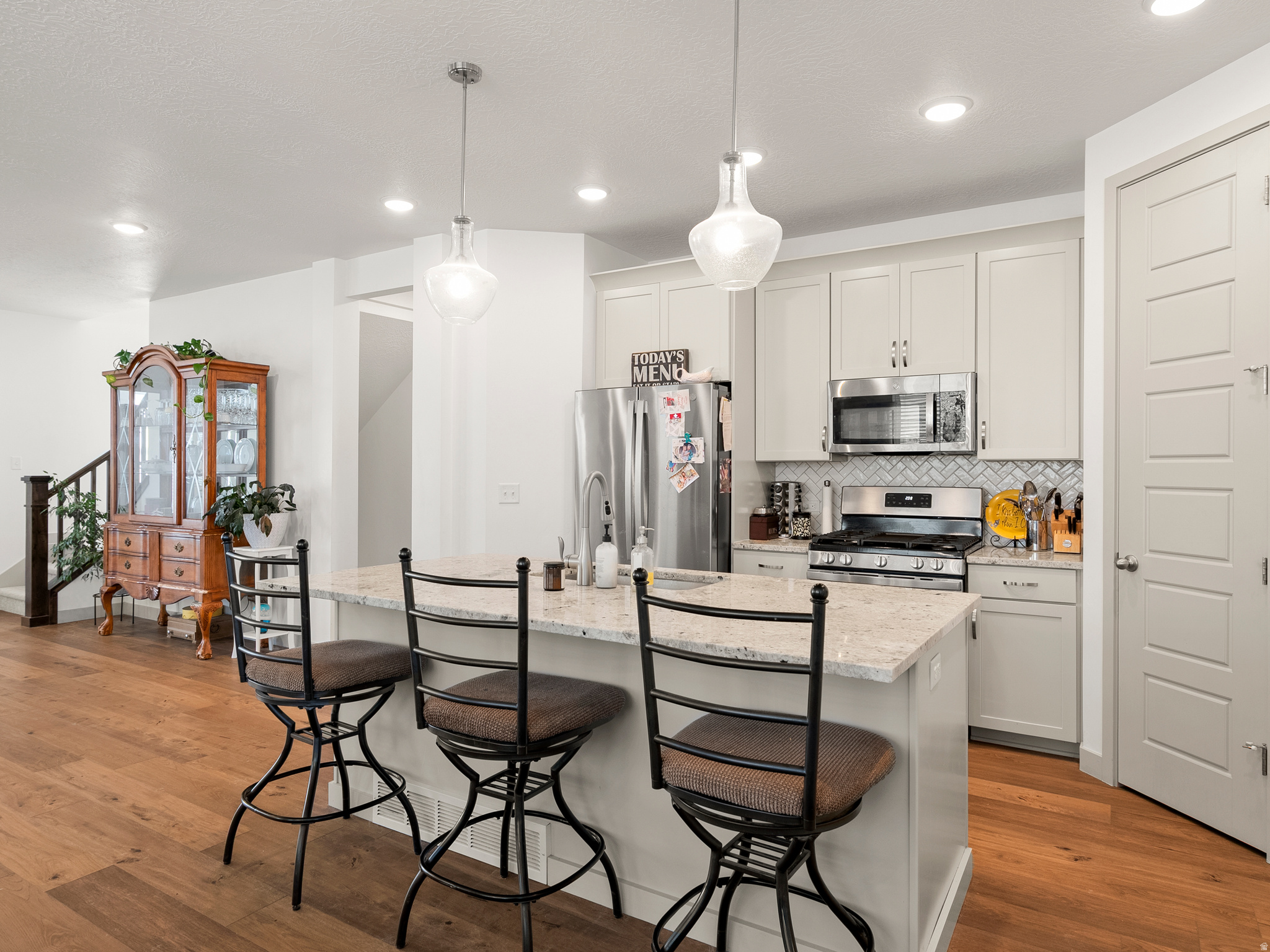 DAYBREAK - Residential