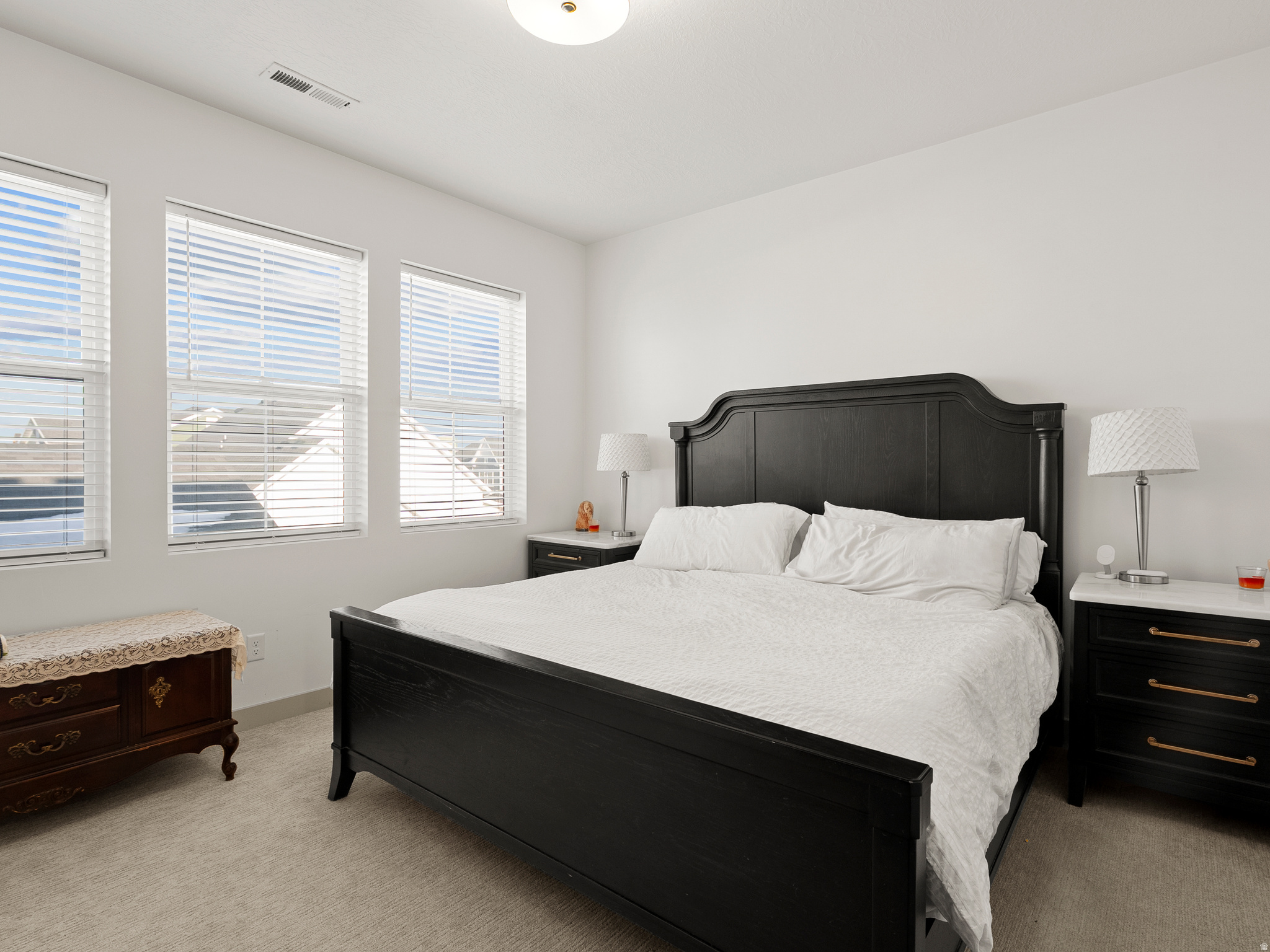 DAYBREAK - Residential