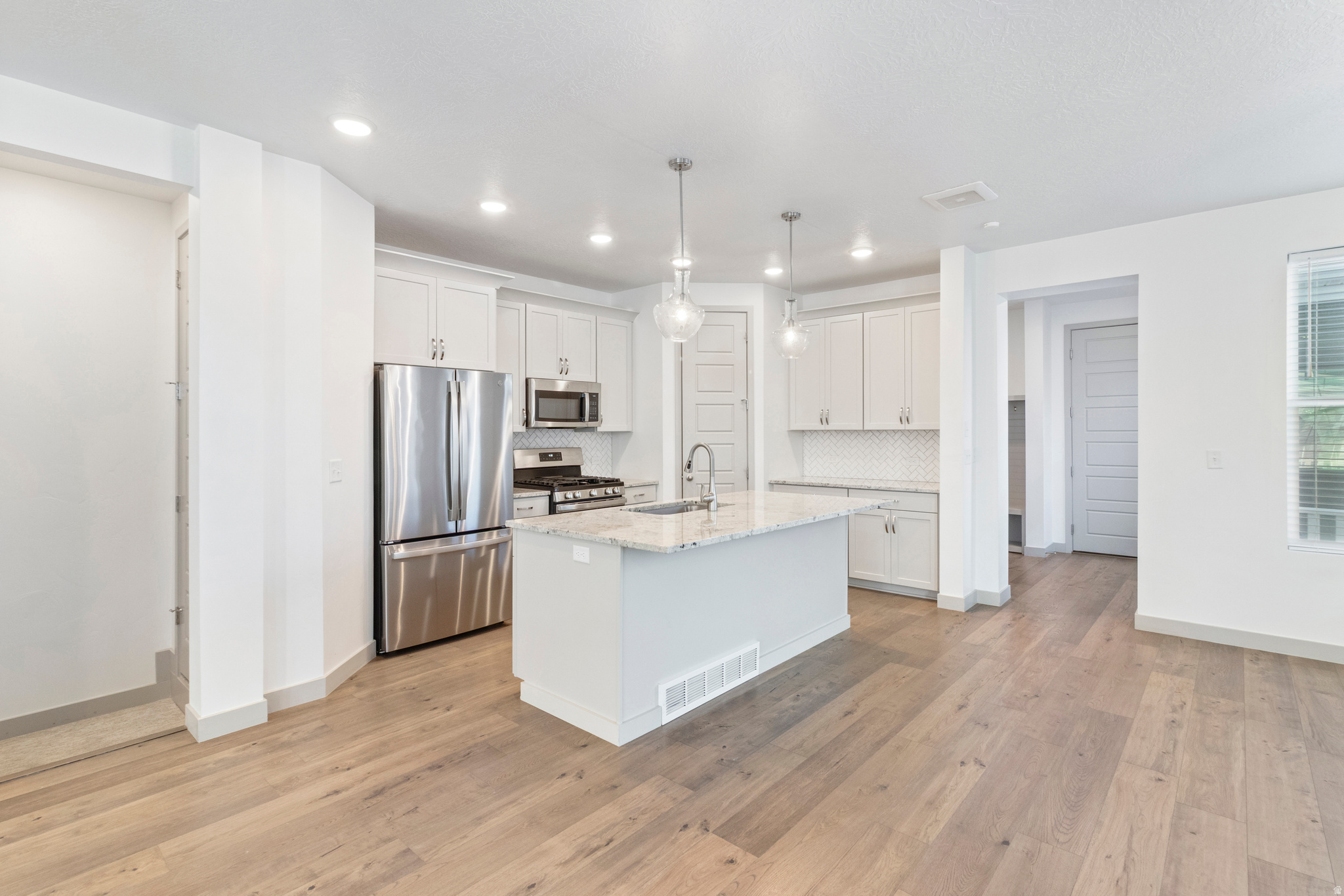 DAYBREAK - Residential Income