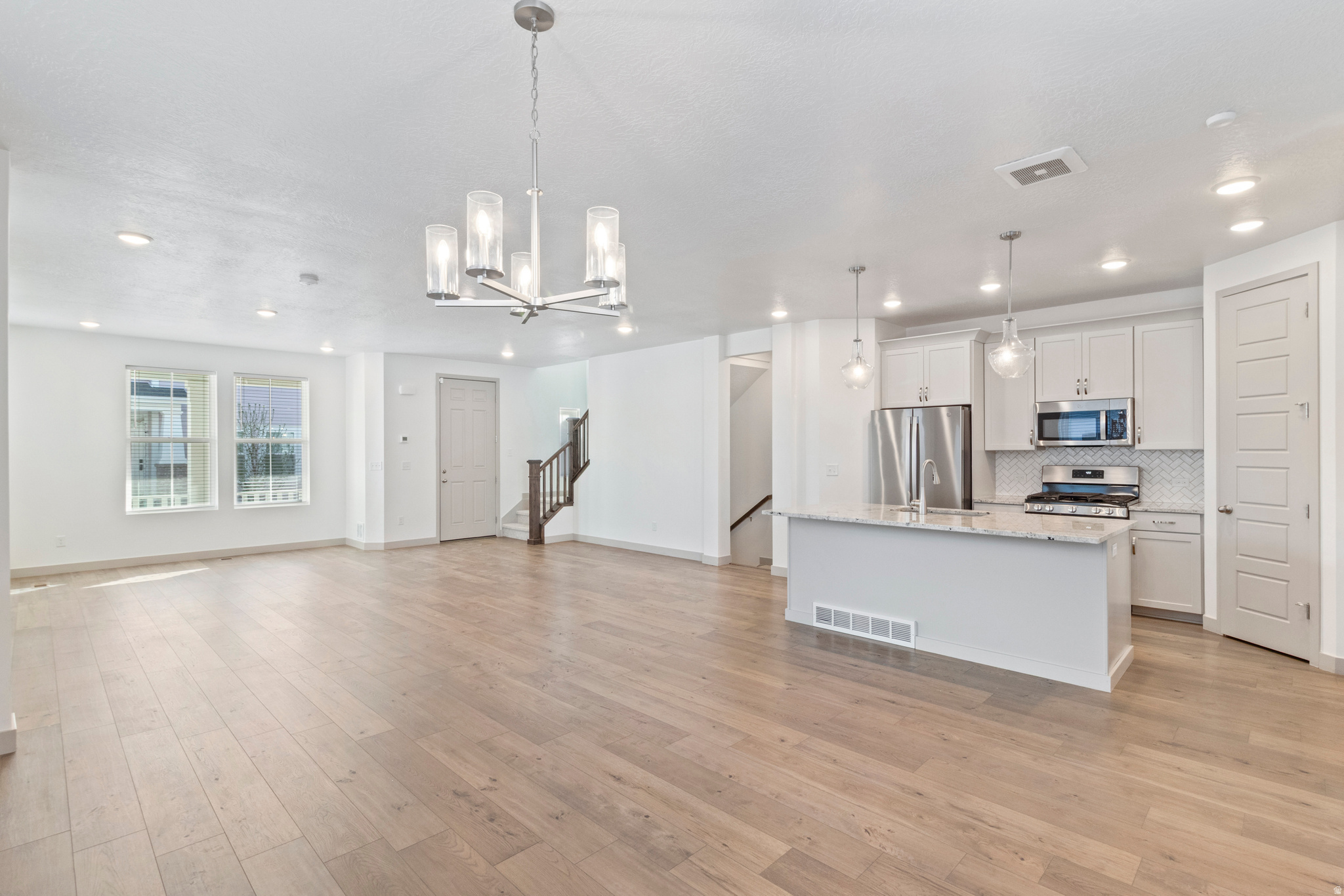 DAYBREAK - Residential Income