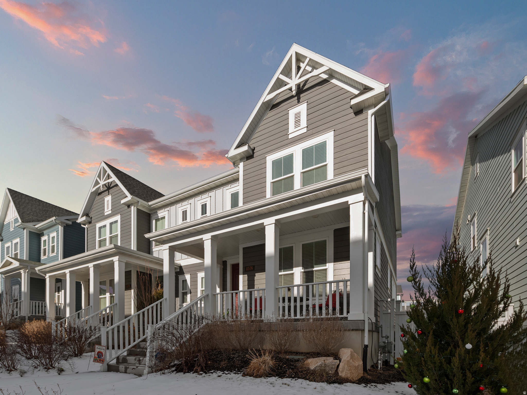 DAYBREAK - Residential