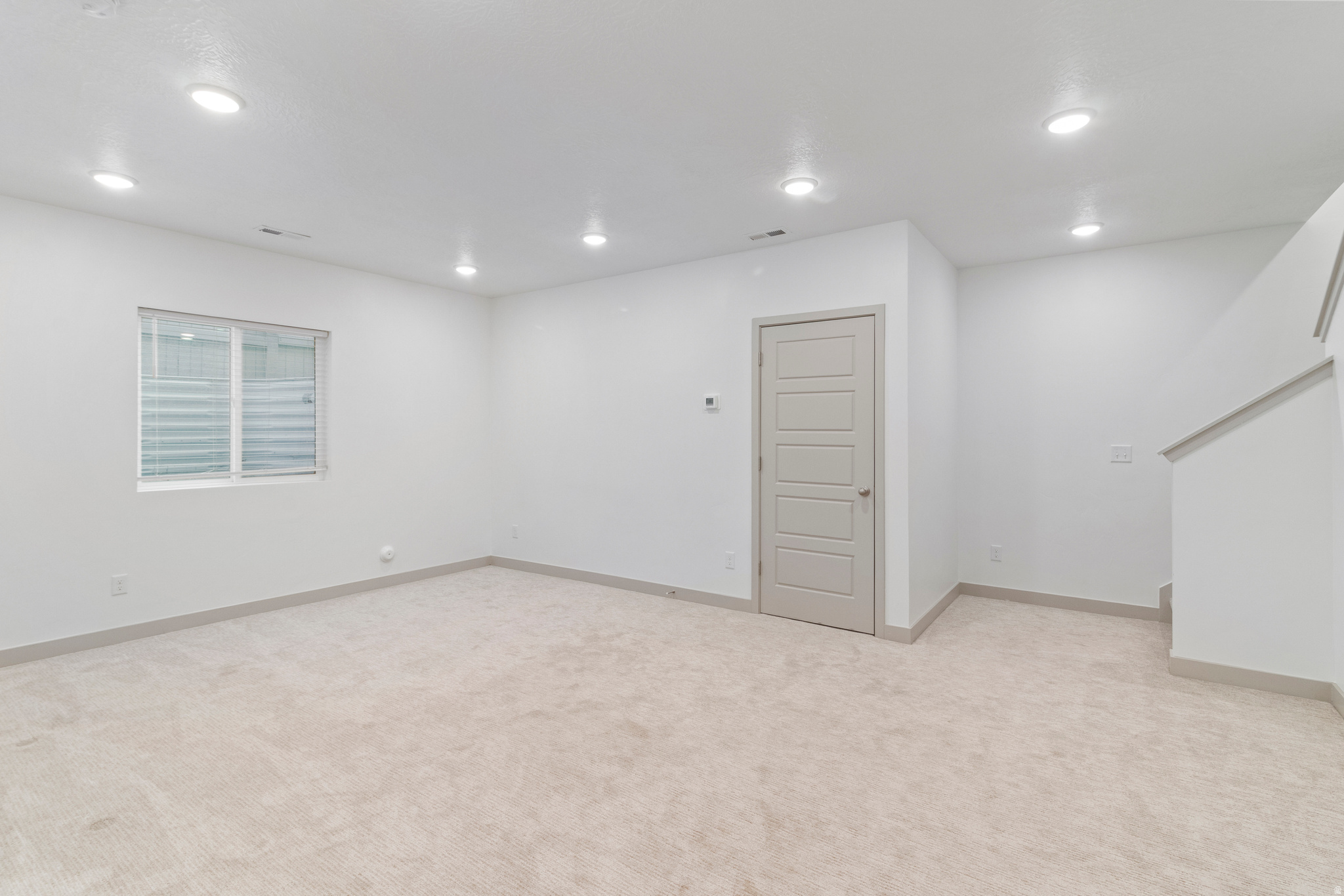 DAYBREAK - Residential Income