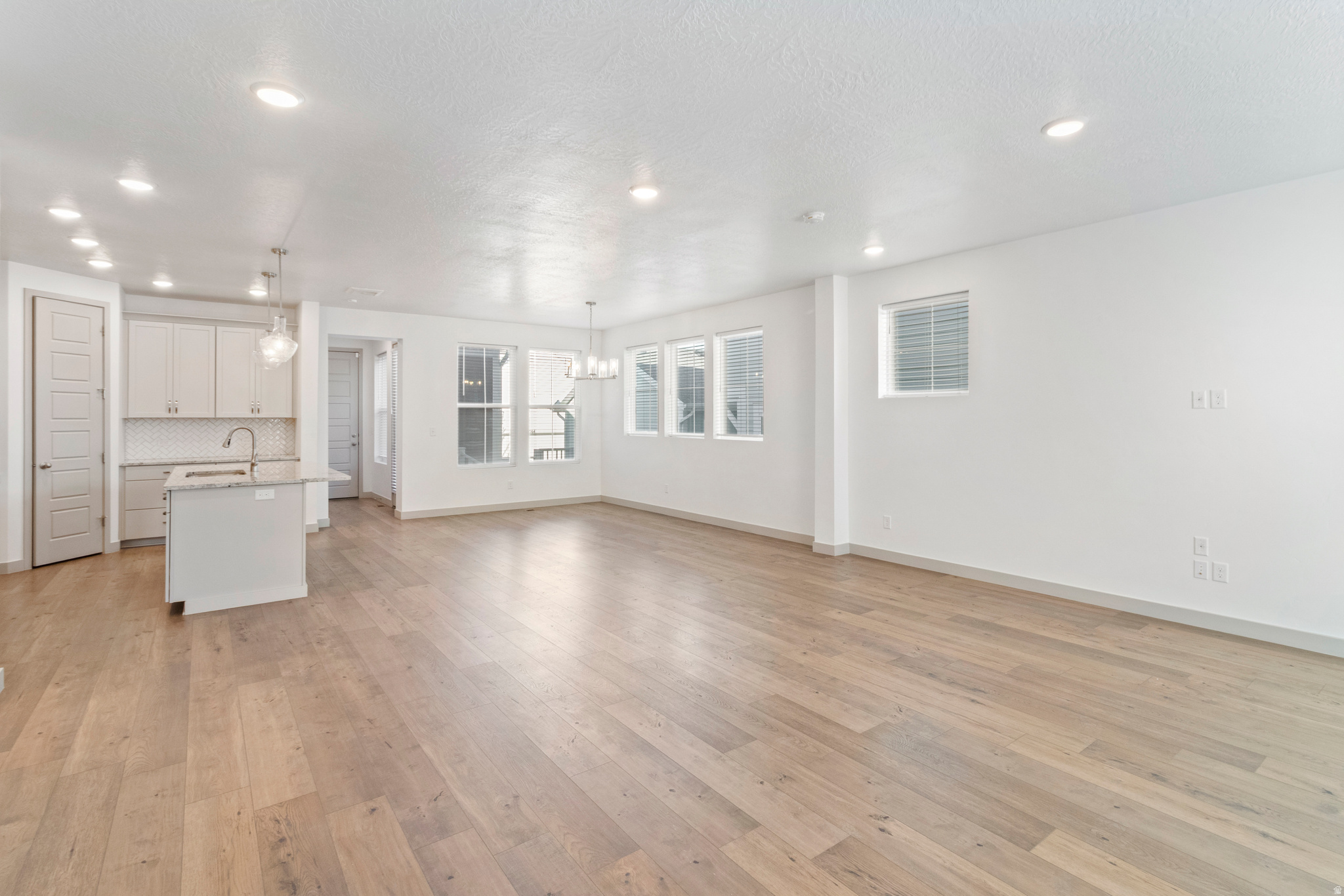 DAYBREAK - Residential Income