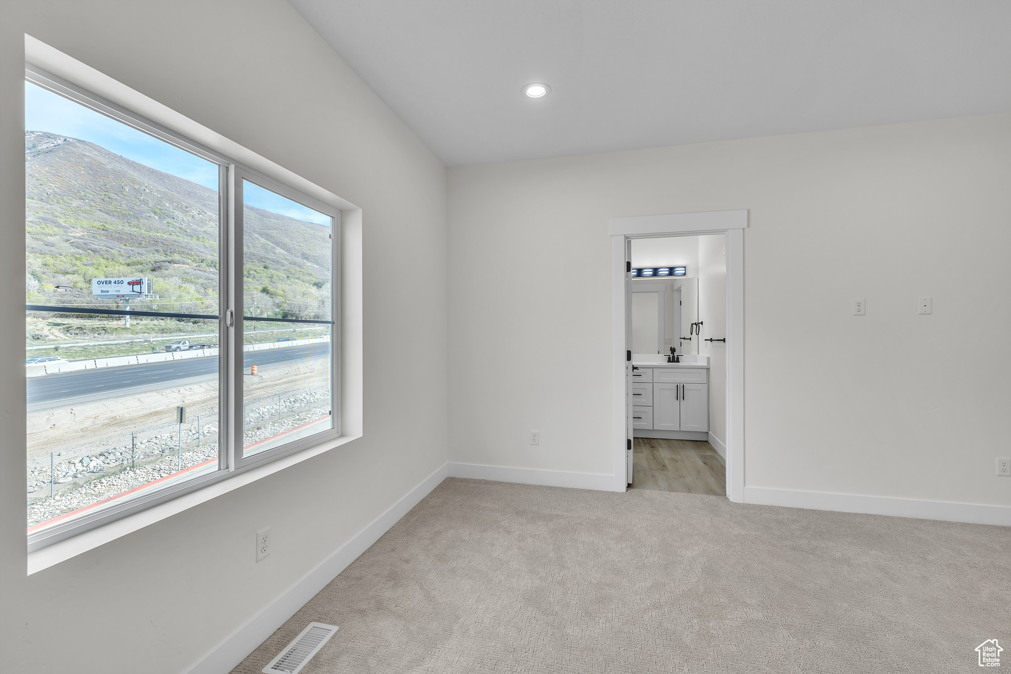 DEER RUN TWONHOMES - Residential