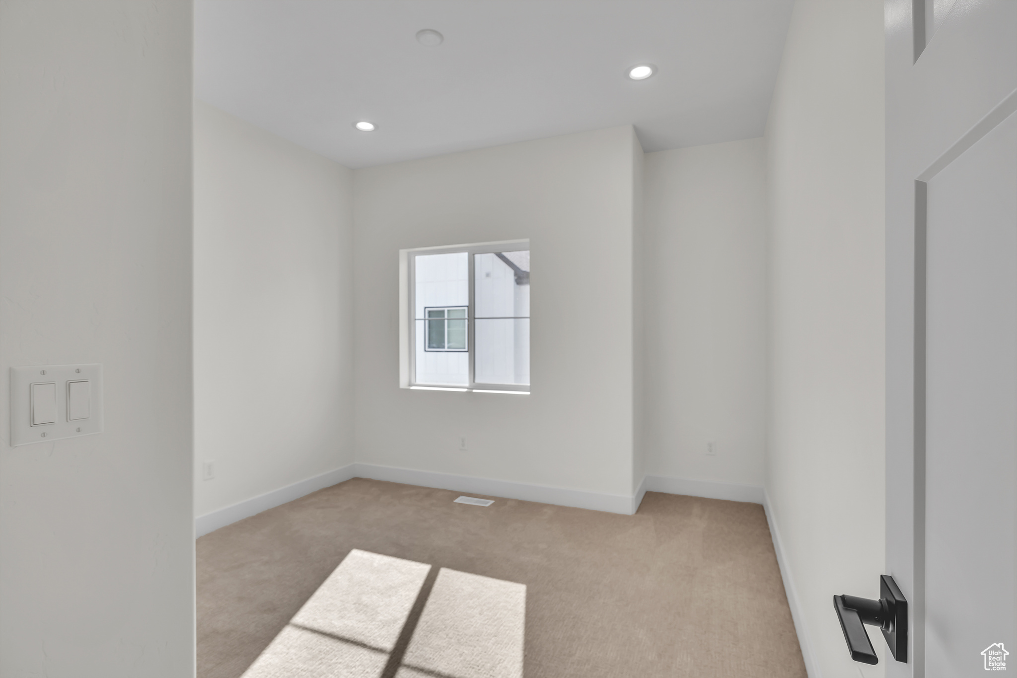 DEER RUN TWONHOMES - Residential