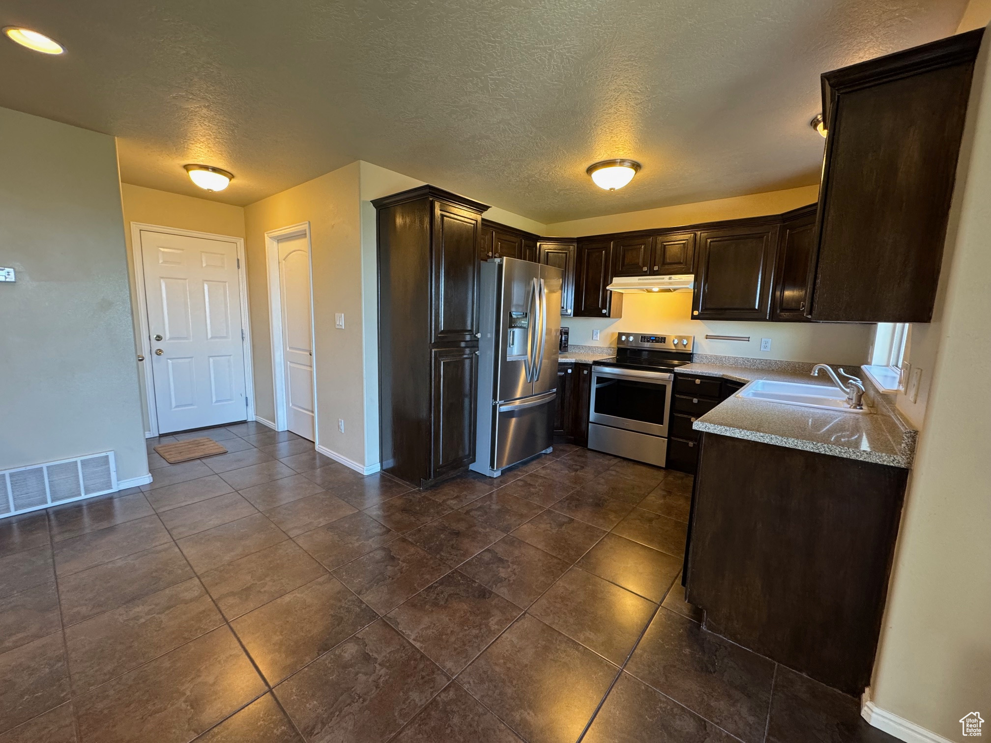THE CEDARS TOWNHOMES PRD PHASE 3 - Residential
