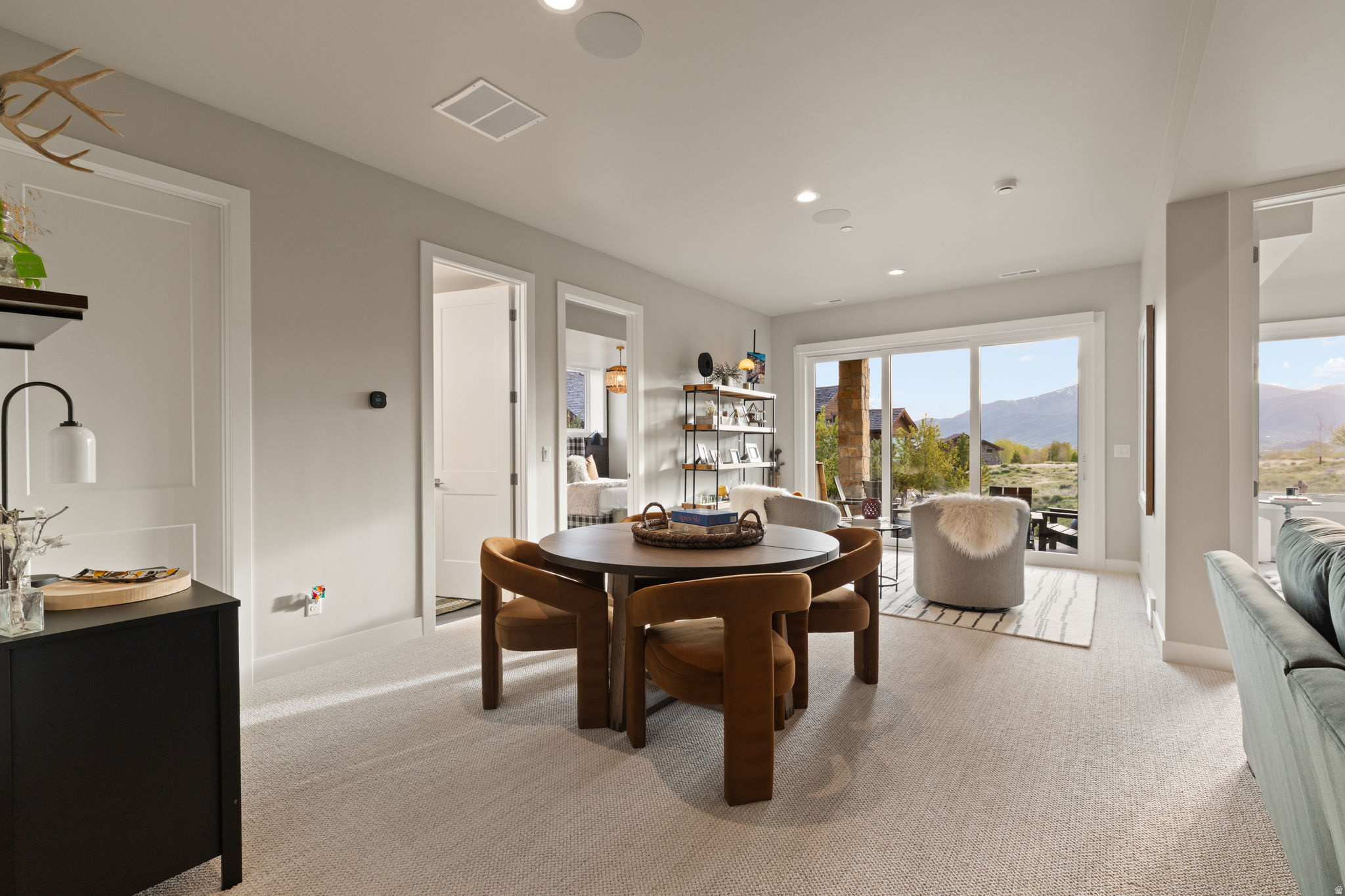 RED LEDGES - Residential