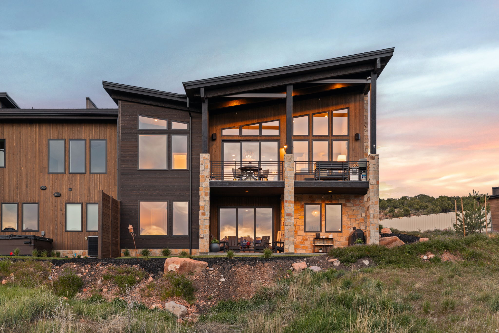 RED LEDGES - Residential