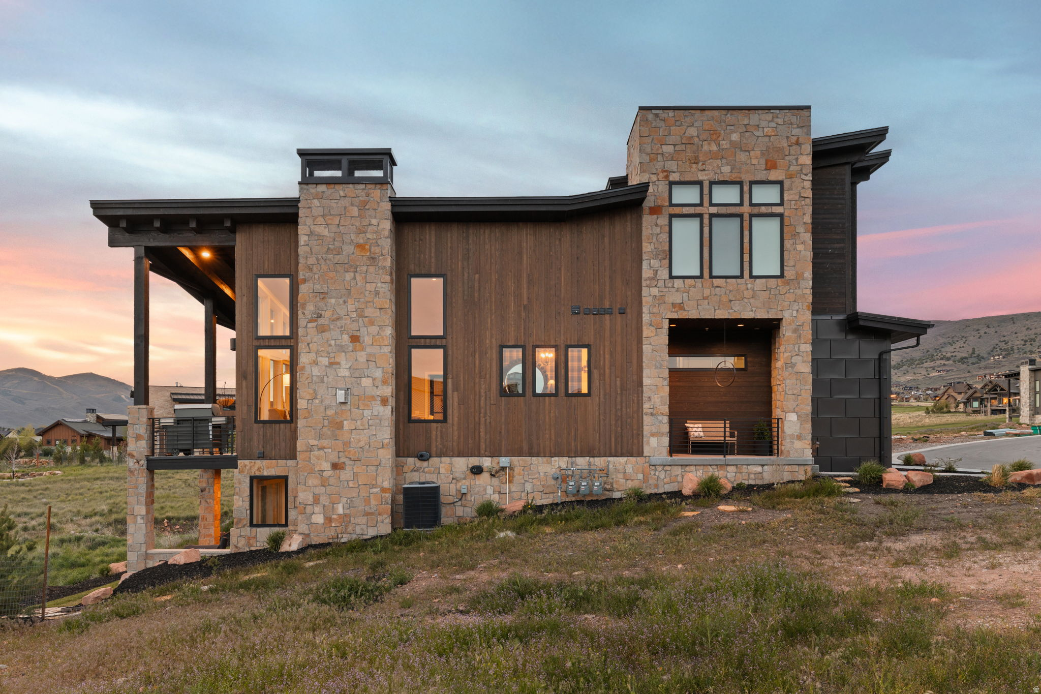 RED LEDGES - Residential