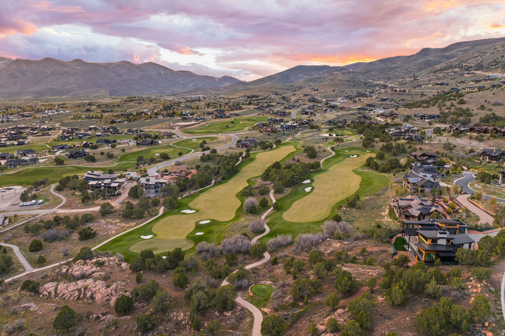 RED LEDGES - Residential