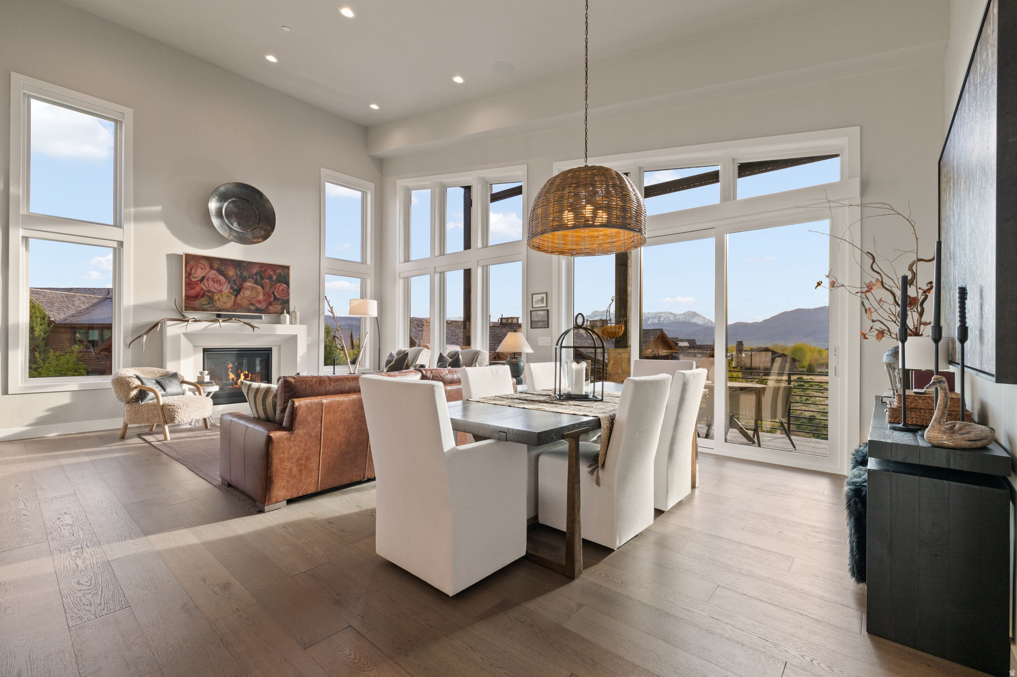 RED LEDGES - Residential