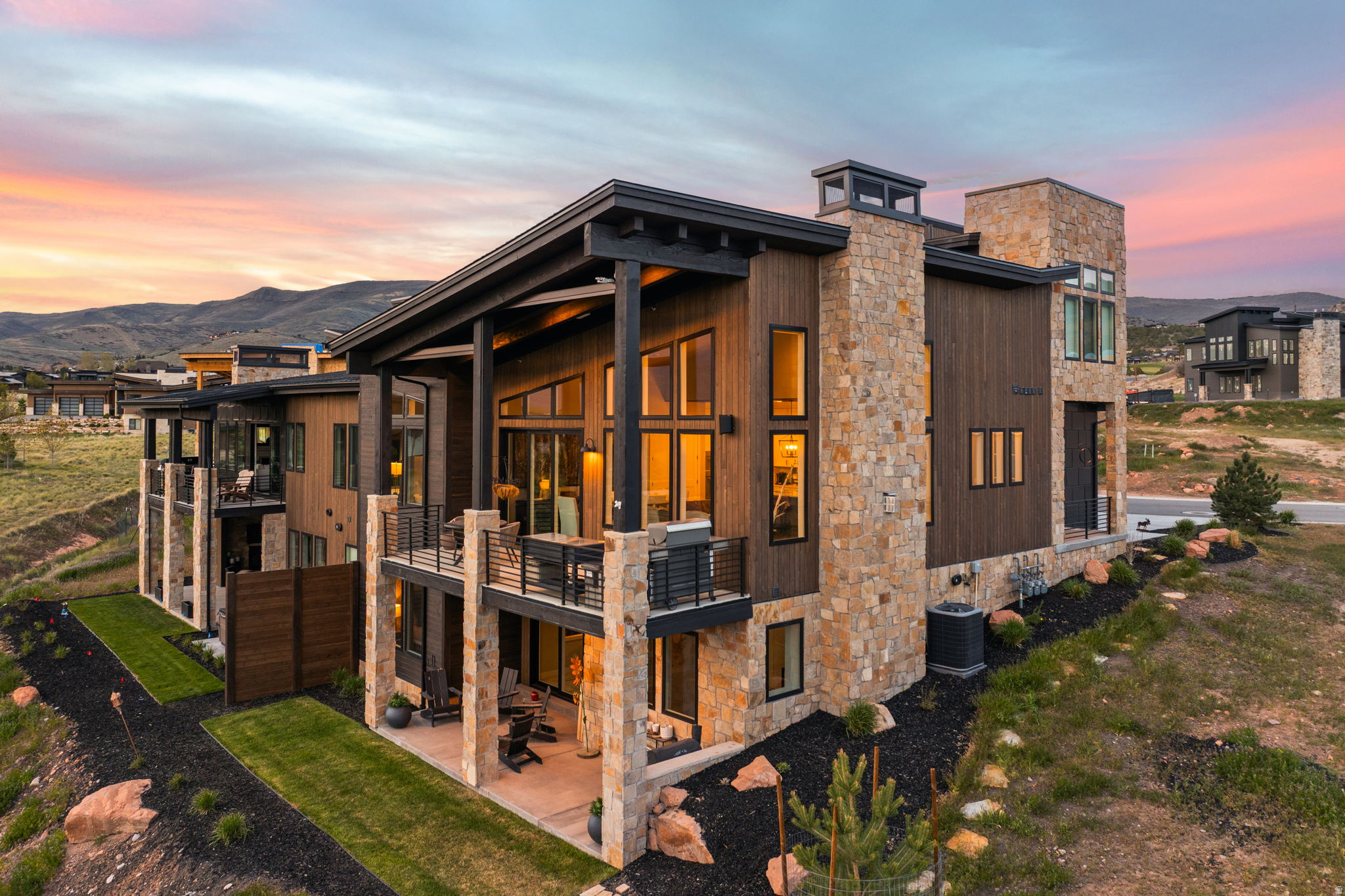 RED LEDGES - Residential