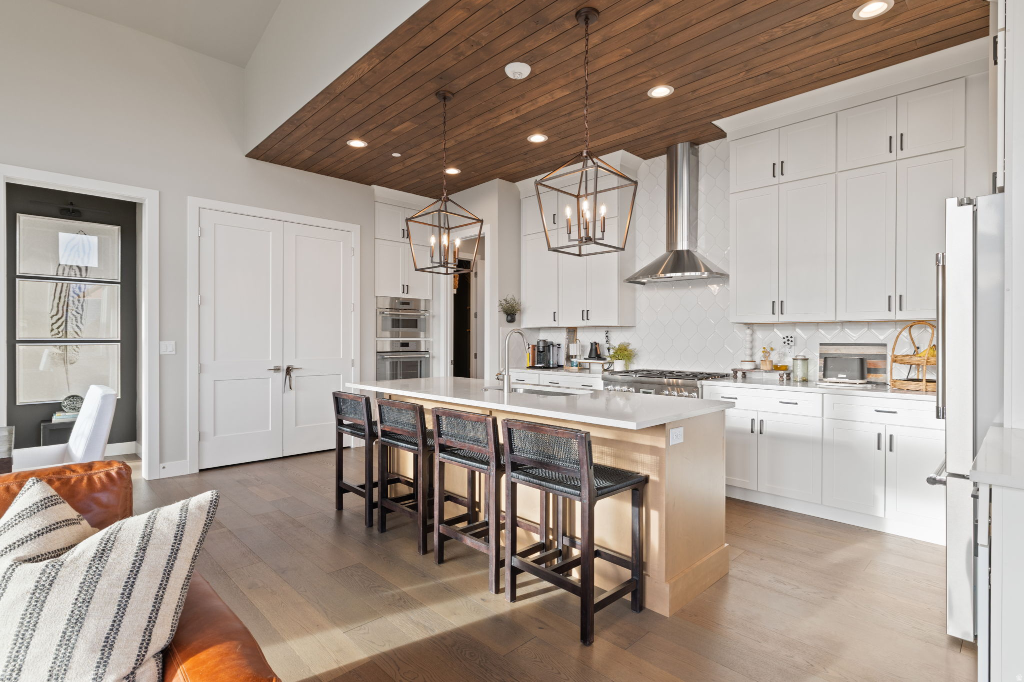 RED LEDGES - Residential