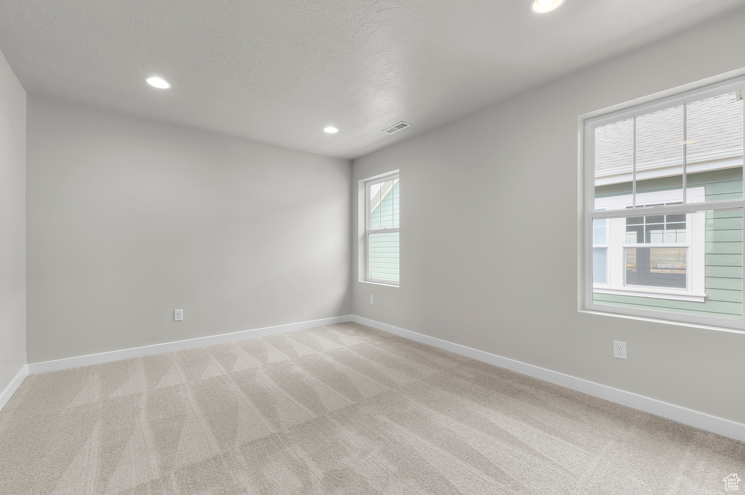 DAYBREAK CASCADES 400 - Residential