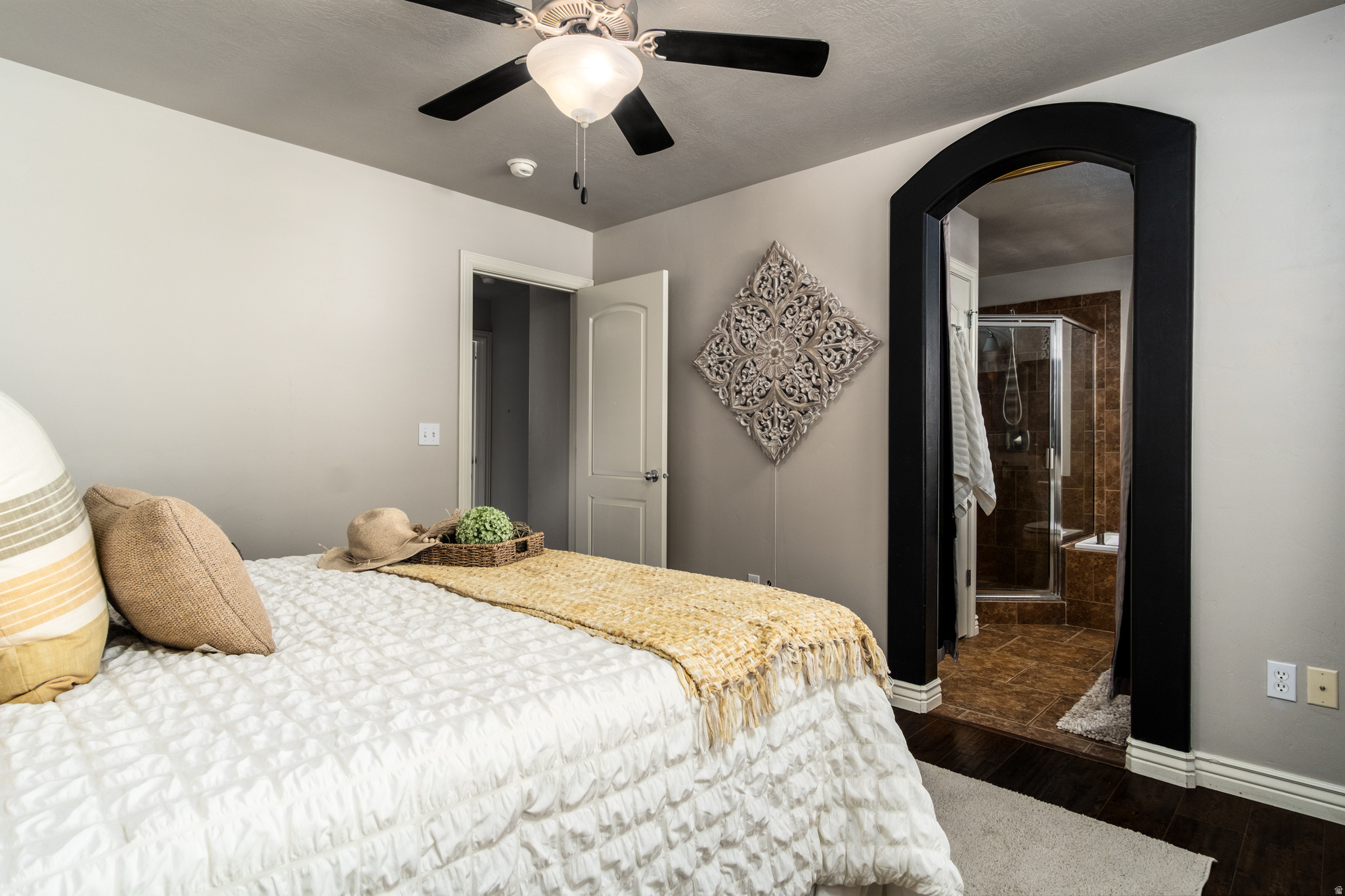 HERRIMAN VILLAGE - Residential