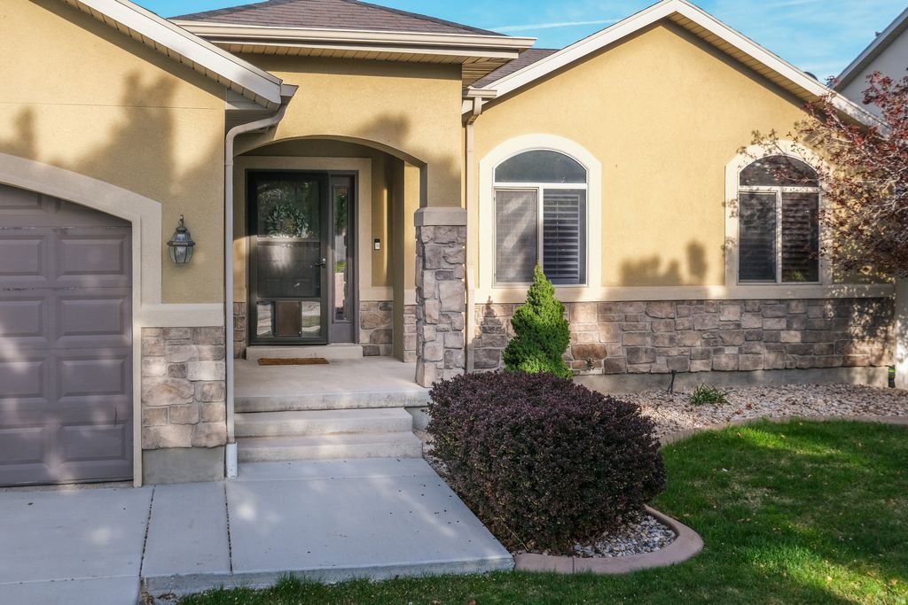 Photo of 13141 S WOODS PARK DR W, Herriman, UT 84065 (MLS # 2149617)