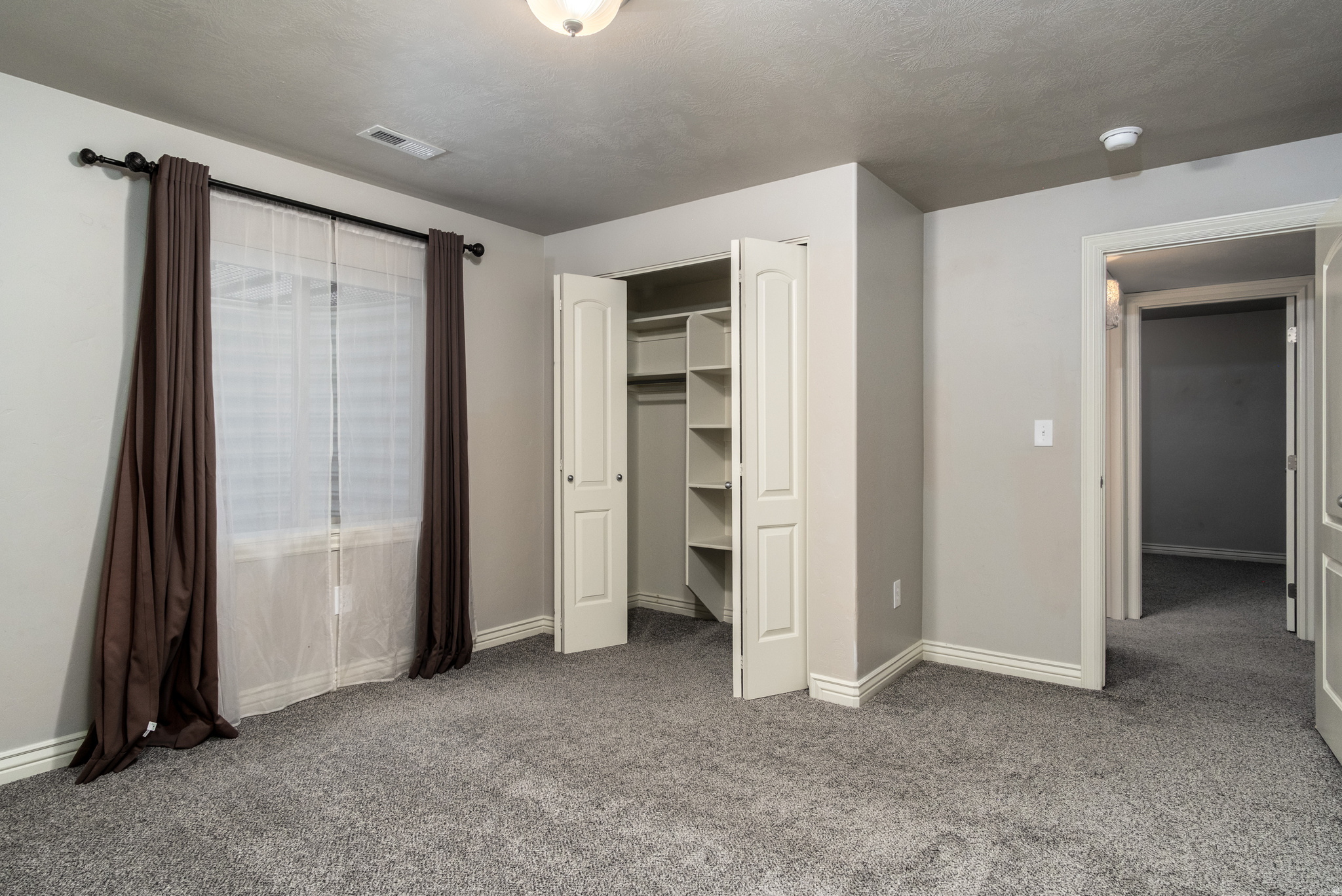 HERRIMAN VILLAGE - Residential