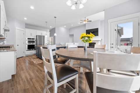 Tiny photo for 206 E MOUNT EMMONS DR #1438, Eagle Mountain, UT 84005 (MLS # 2149994)