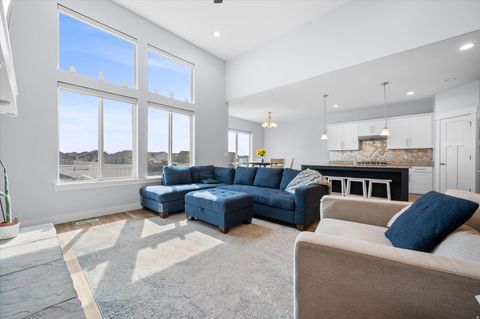 Tiny photo for 206 E MOUNT EMMONS DR #1438, Eagle Mountain, UT 84005 (MLS # 2149994)