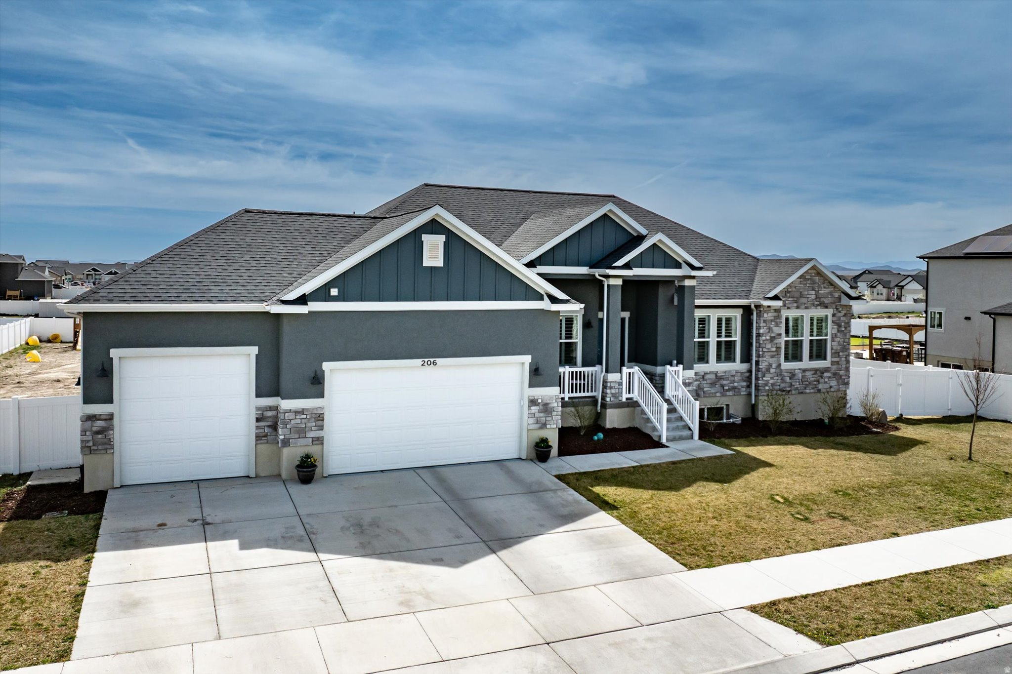 BRANDON PARK - Residential