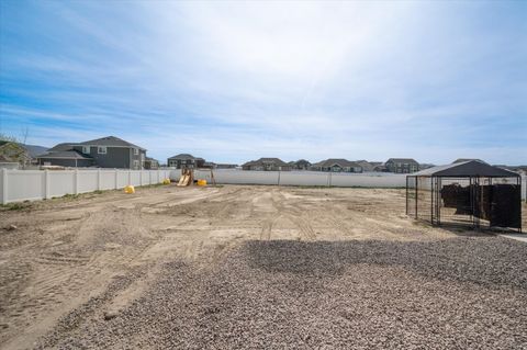 Tiny photo for 206 E MOUNT EMMONS DR #1438, Eagle Mountain, UT 84005 (MLS # 2149994)