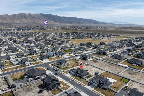 Tiny photo for 206 E MOUNT EMMONS DR #1438, Eagle Mountain, UT 84005 (MLS # 2149994)