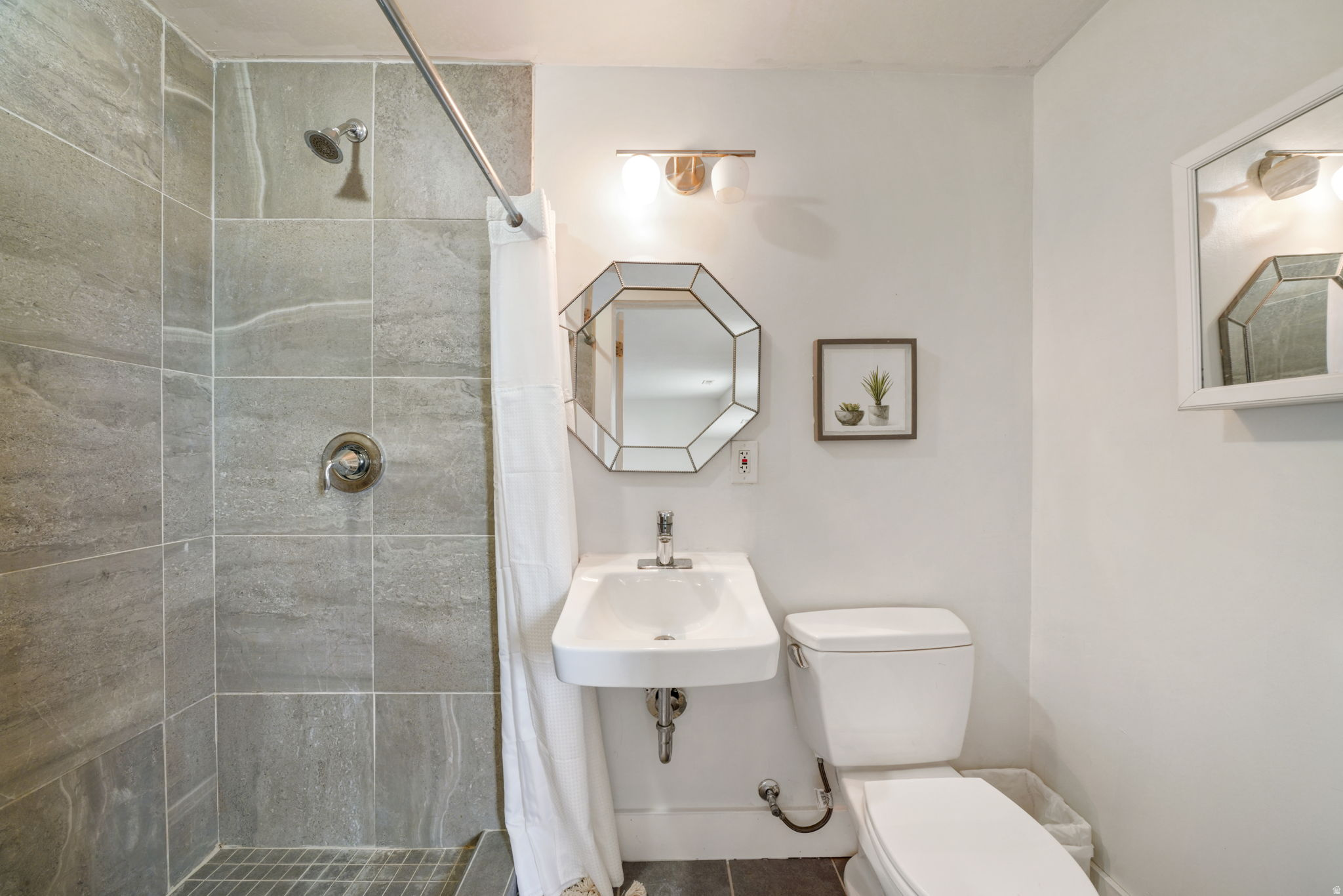 INDEPENDENCE - Residential