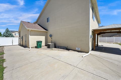 Tiny photo for 1771 BEAUMONT DR, Kaysville, UT 84037 (MLS # 2171157)