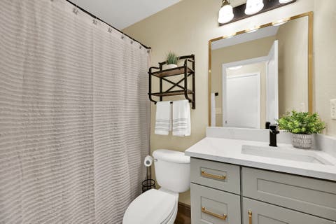 Tiny photo for 1771 BEAUMONT DR, Kaysville, UT 84037 (MLS # 2171157)
