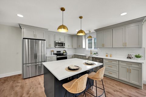 Tiny photo for 1771 BEAUMONT DR, Kaysville, UT 84037 (MLS # 2171157)