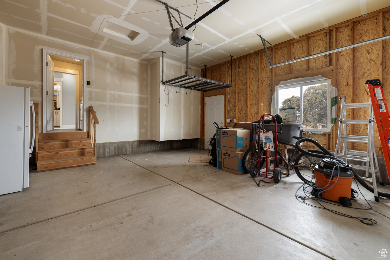 BANDANNA RANCH - Residential