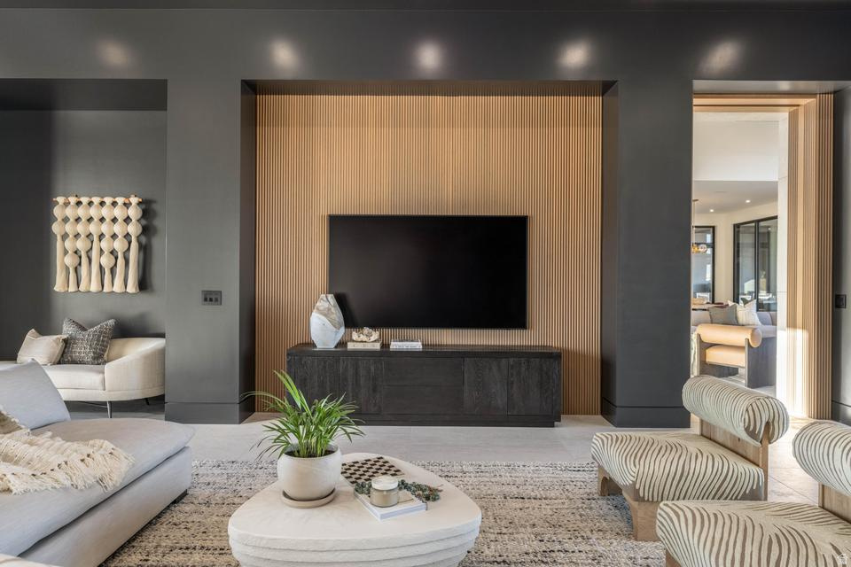 SOUTHERN SHORES - Residential