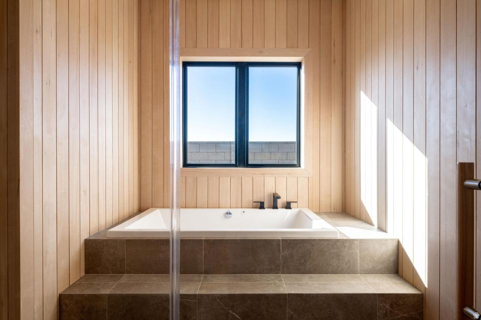 SOUTHERN SHORES - Residential